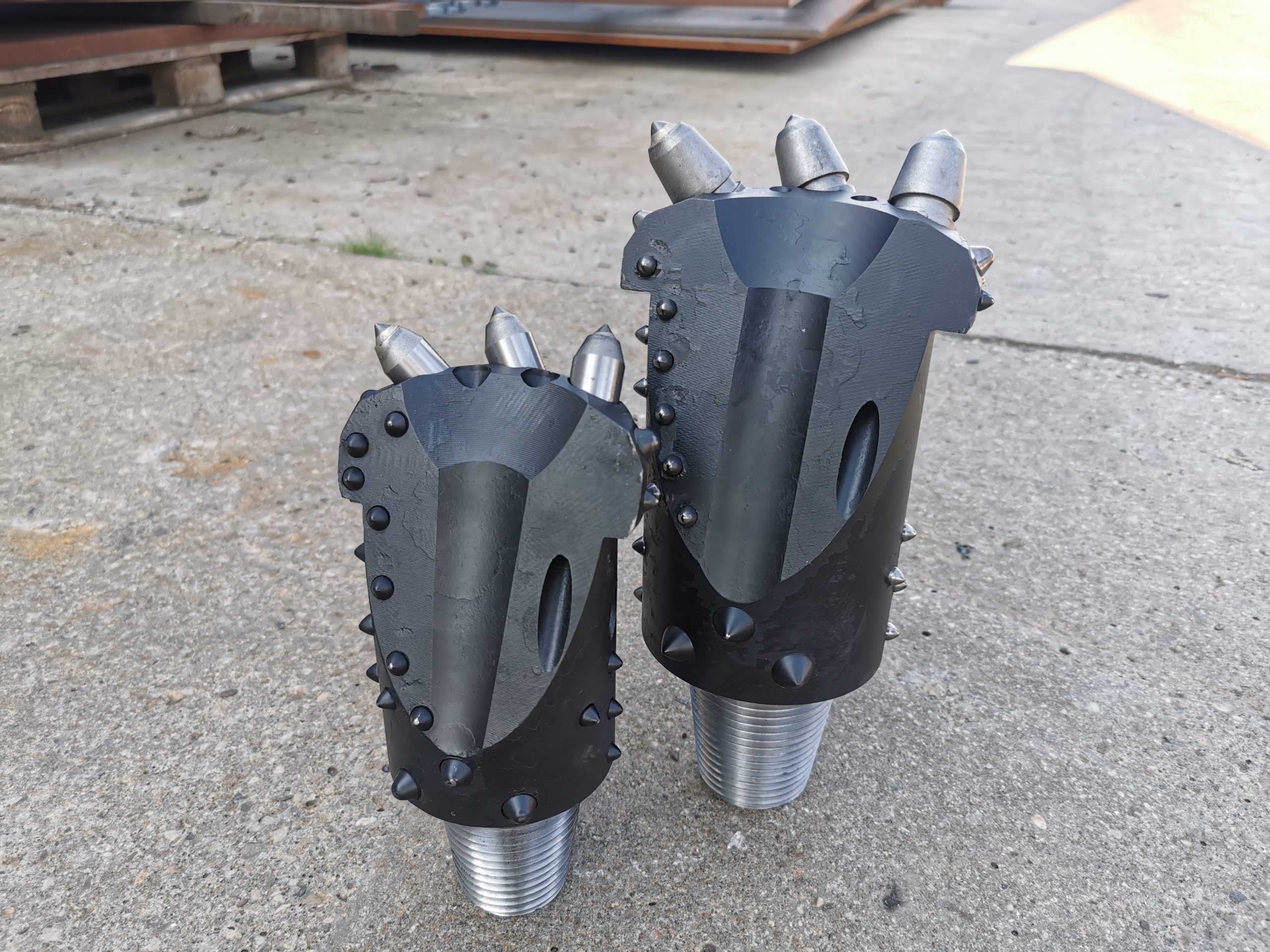 Rock drilling bit carbide button tooth detail
